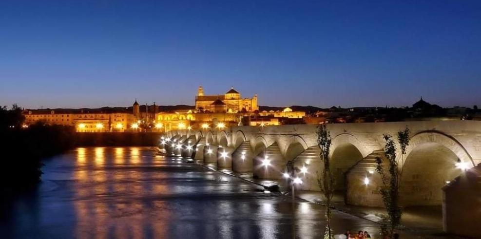 A 20 Metros De La Mezquita Catedral ,Apartamentos Turistico Cespedes 5 Cordoba Ngoại thất bức ảnh