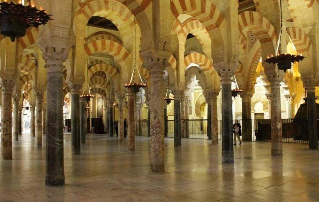 A 20 Metros De La Mezquita Catedral ,Apartamentos Turistico Cespedes 5 Cordoba Ngoại thất bức ảnh
